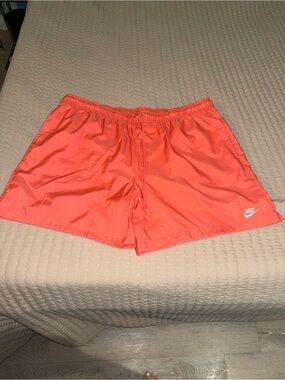 Nike Club Woven 6” Men Shorts